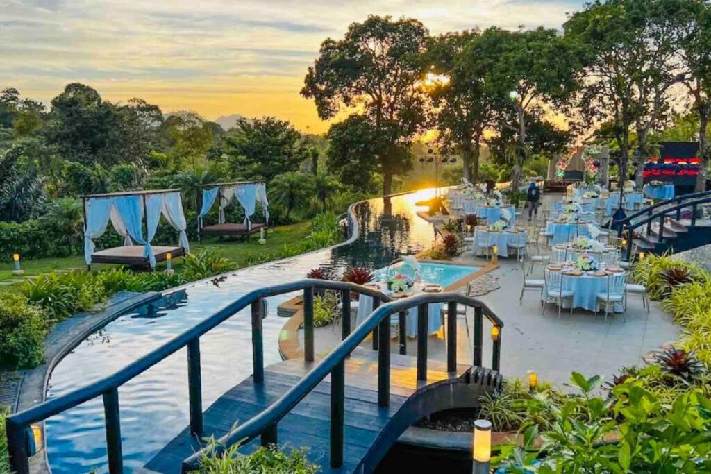 Overlooking Staycation At Sandari Batulao Tagaytay City Eksteriør billede