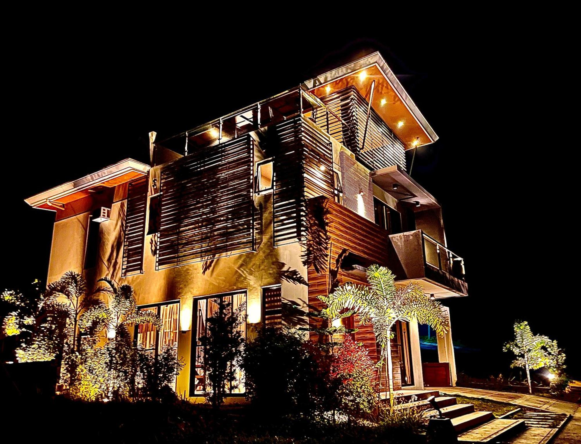 Overlooking Staycation At Sandari Batulao Tagaytay City Eksteriør billede