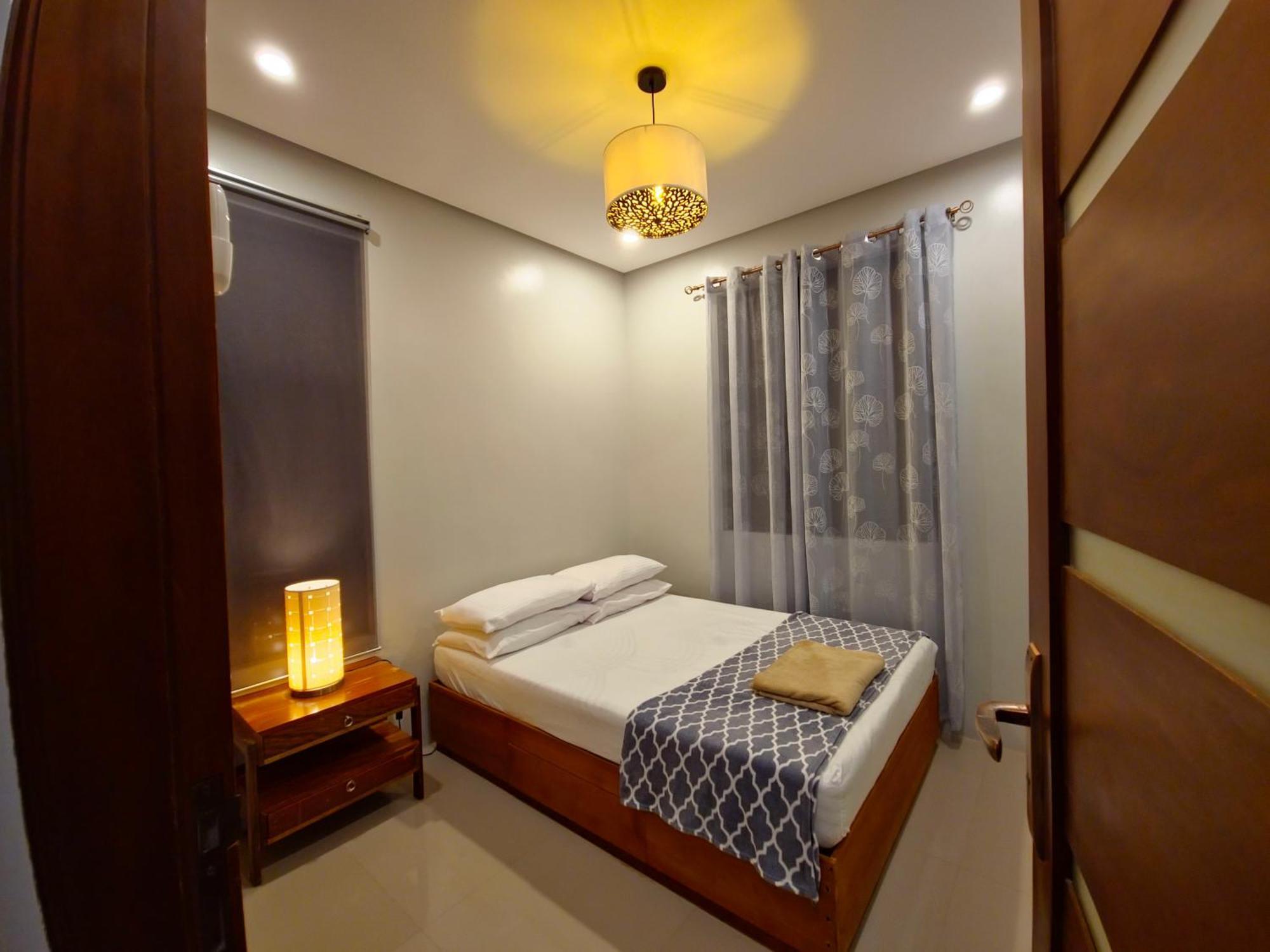Overlooking Staycation At Sandari Batulao Tagaytay City Eksteriør billede